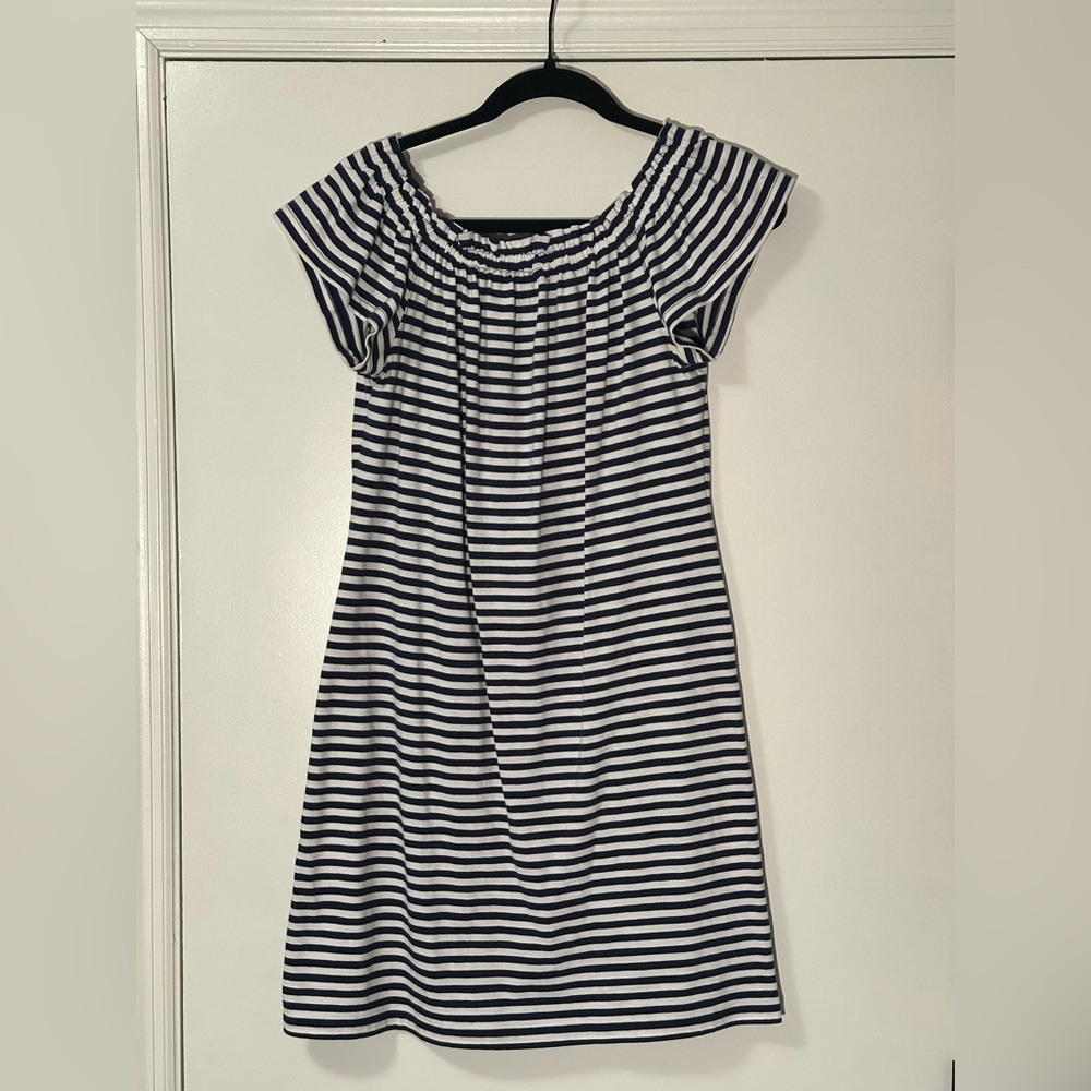 Vineyard Vines Off the Shoulder Blue and White Stripe dress size XS